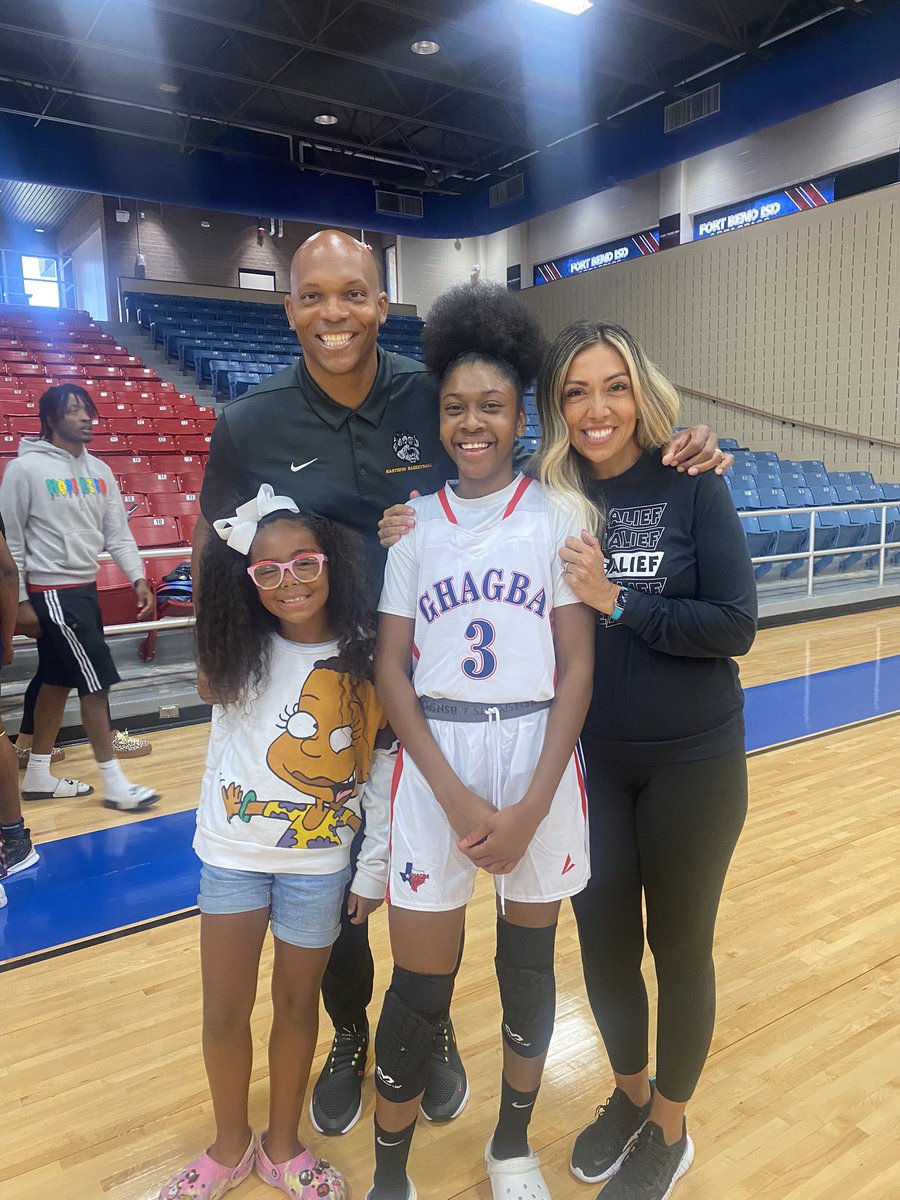 coach_bro's tweet photo. These four years went by fast, but Jasmeen will forever be a part of our family. #family #aliefproud #morethanagame https://t.co/HhRvEKVRlf