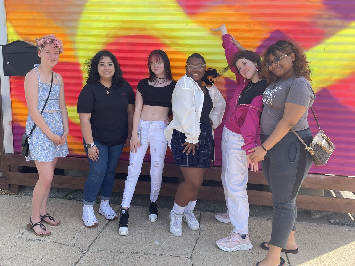 JCM_ECH's tweet photo. @JCM_ECH Creative Writing ✍️ students shared their poems today at Open Mic 🎤 at TheLOCAL!! 😊 https://t.co/beWPmIYFgB