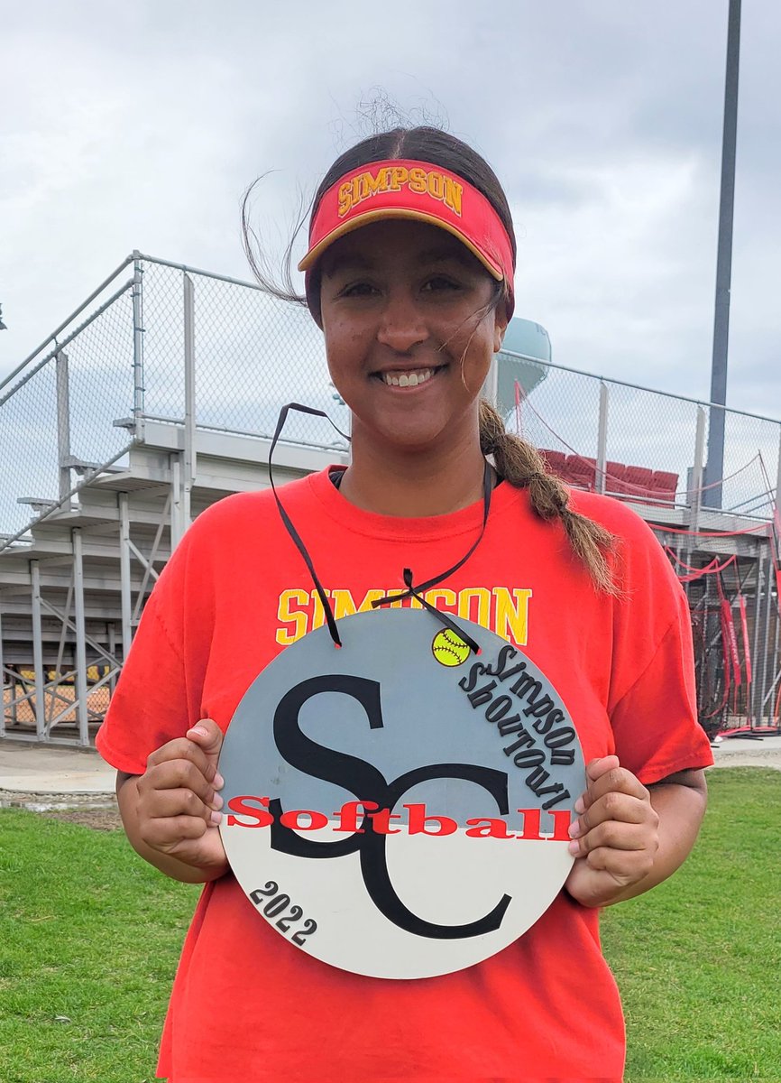 SCStormSoftball's tweet photo. Shout Out Award today goes to Ames Soph. @KarlieHill! She was recognized for her contagious smile, her amazing ability to be there for her teammates and her fun loving spirit! Way to go Karlie! #RollStorm #FAM1LY https://t.co/9QlhLANnru