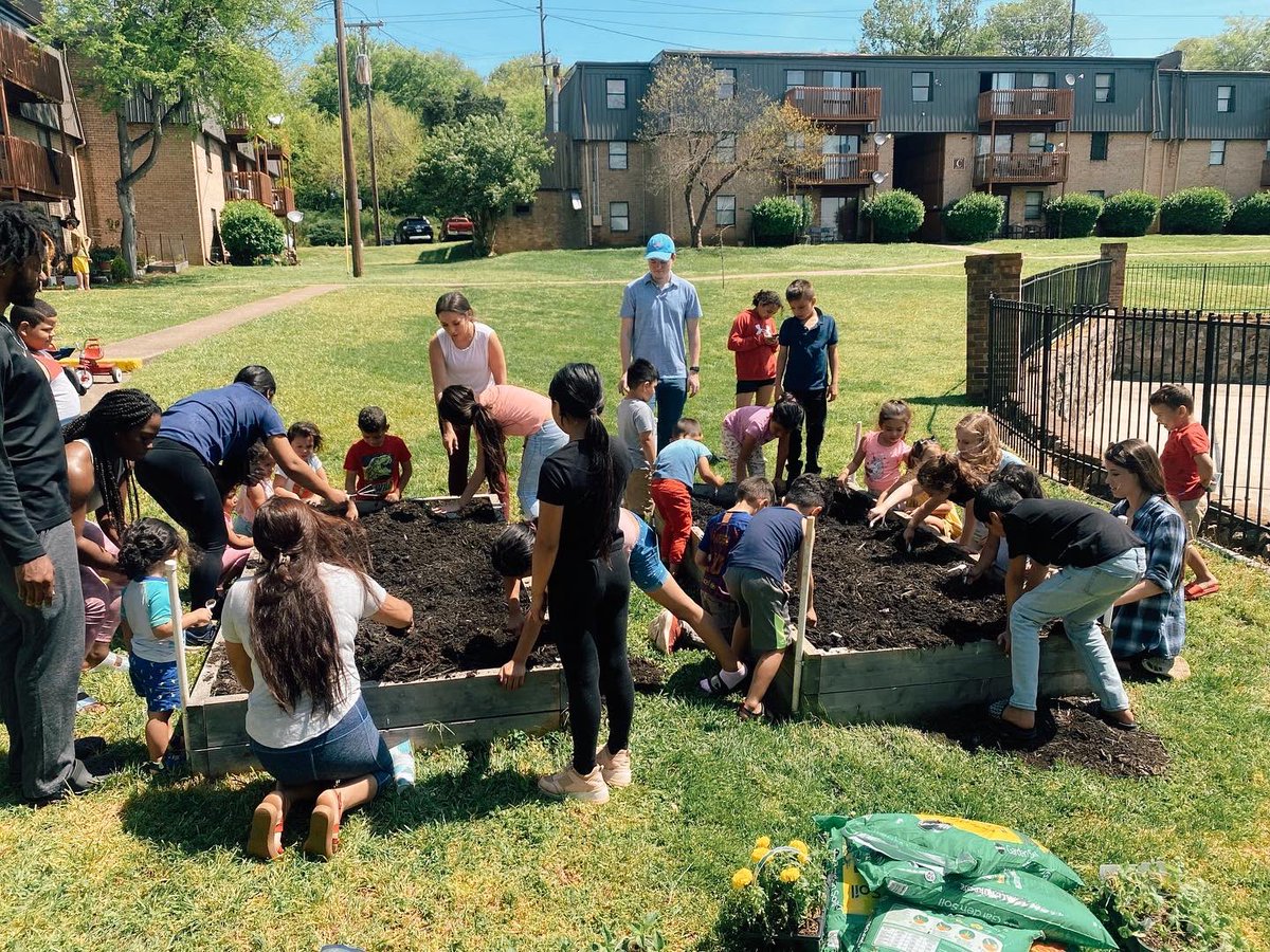 COMMUNITY CARDEN TO
CELEBRATE EARTH DAY! #EarthDay