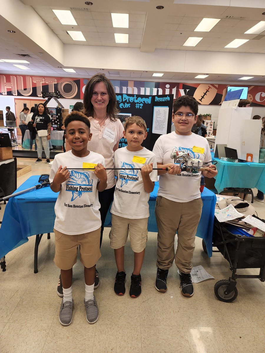 LauraAlbasini's tweet photo. Fishing Protocol presented three times today to the judges and once to the parents. Great Job!! https://t.co/68ICm89b2S