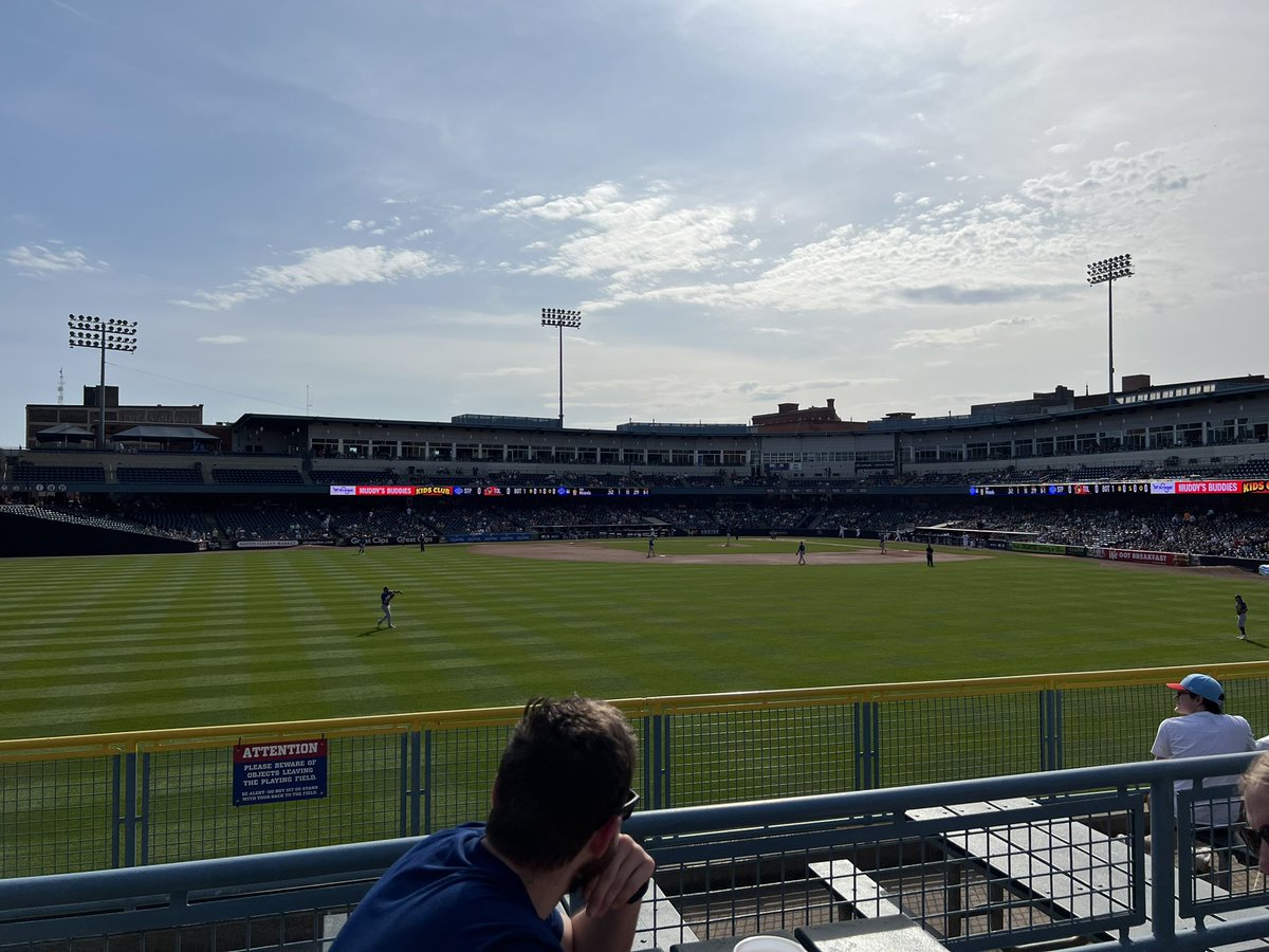 bencurry's tweet photo. First @MudHens game of the year! Missing the @willrhymes days in TOL https://t.co/8FnivbvbbT