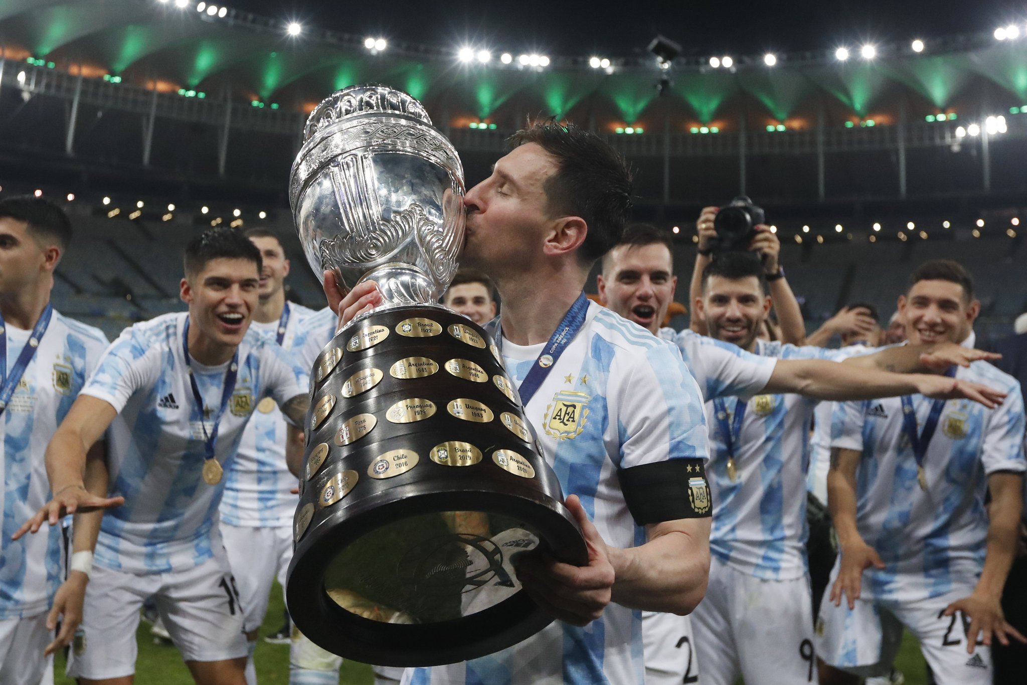 Roy Nemer Lionel Messi All 39 Career Titles 1 Copa America 1 U World Cup 1 Olympic Gold Medal 10 La Liga 7 Copa Del Rey