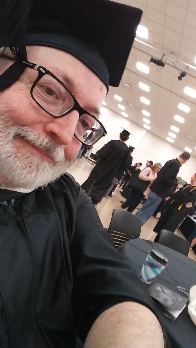 RickPow63608172's tweet photo. Graduation Day! #westerntc https://t.co/c7f5RAamSE