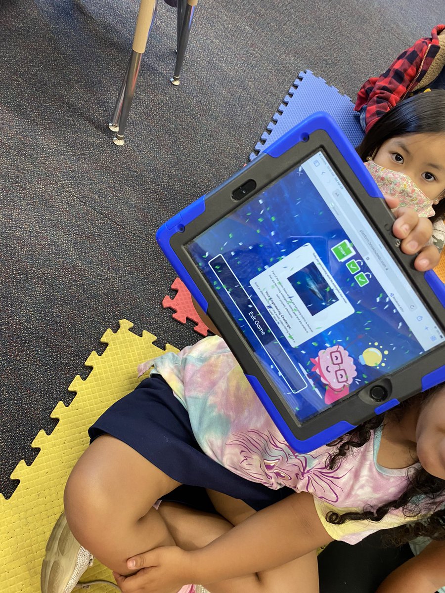 MrsVoong's tweet photo. Young explorers inquiring, creating, and coding @RowlandSchools Saturday Exploration Academy. @shelynsharks @MrsTrakulboon @Miss_Kawamoto @Makerspaces_com @breakoutEDU @WonderWorkshop https://t.co/KBZB53BSdQ
