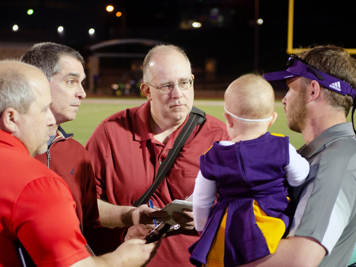 About last night...🤩

Thanks to everyone who came out and made the 2022 Spring Game a success! We can't wait to see everyone back at Hanson Field this fall.

#TRADITIONofTOUGH