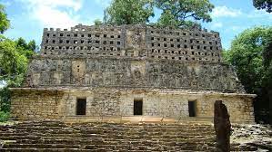 lucesmexicanas's tweet photo. Yaxchilán es una antigua ciudad de la Cultura Maya situada en la orilla del Río Usumacinta. Se encuentra enclavada dentro del bosque tropical y solo es accesible a través de lancha. #chiapas #mexico #xico #m #cdmx #sancristobaldelascasas https://t.co/kC87GZsnXd