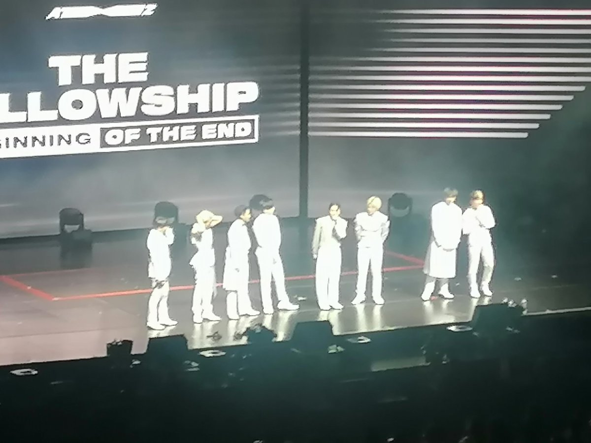 lexifania's tweet photo. Porque son tan preciosos, lloro en serio si son preciosoa y aun no me creo que haya vivido tan bonito momento, y eso que no he podido estar hasta el final. #ATEEZWORLDTOUR2022 #ATEEZinMadrid #ATEEZenMadrid https://t.co/yuEoGfwolQ