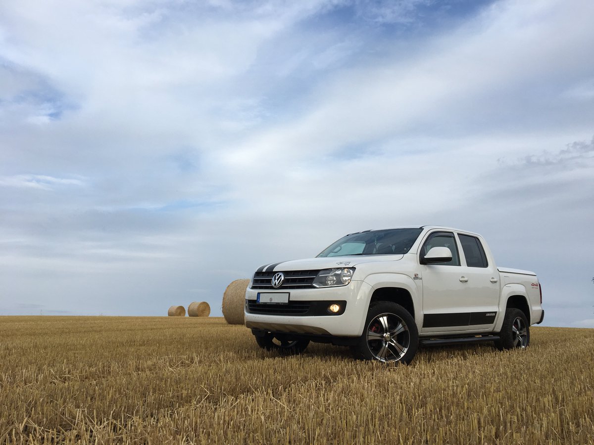 Weltraumfellechsenmann ~ tweet media