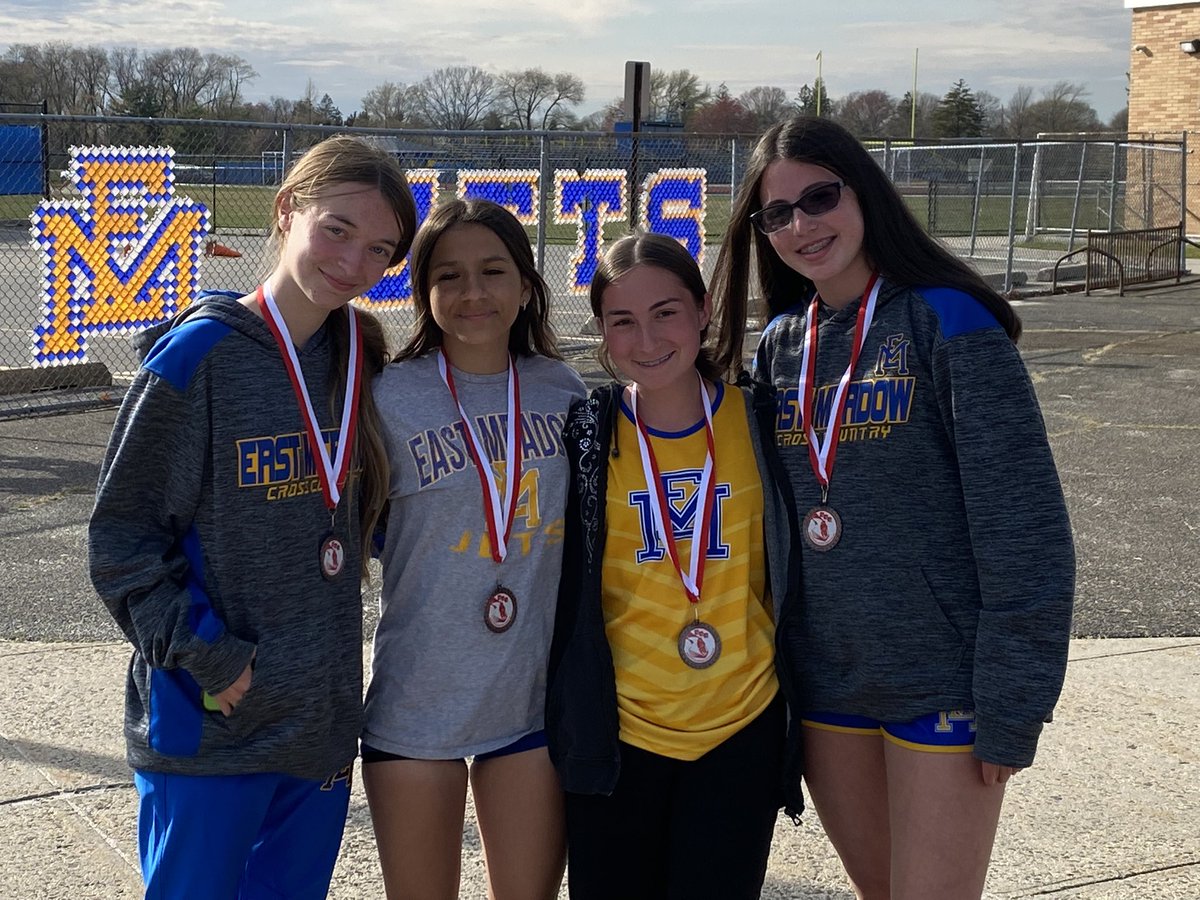 EMXCTF's tweet photo. The Frosh/Soph Distance Medley of Melanie Bogen, Jessica Escobar, Brianna McAleer, and Sophia Ramirez ran stellar putting themselves on the medal podium! #SprintsandDistance https://t.co/YlVWbBemrN