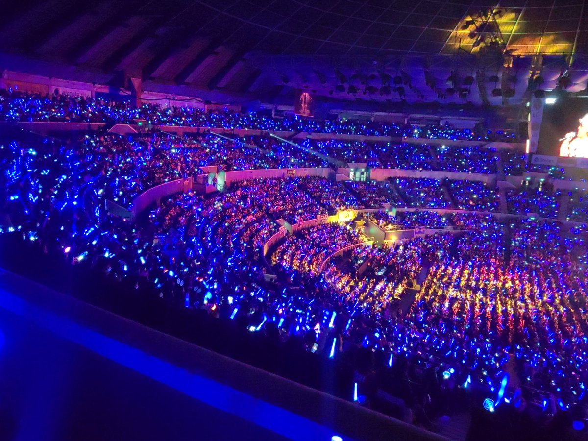 _chickensoph's tweet photo. i’m proud to say, i’m part of the first big blue ocean of SB19, lagi kong sinasabi mag mula dati, andito ako, hanggang sa huli. 3 years and counting, mahalima. 

@SB19Official #SB19
ctto. https://t.co/ag129maVG2