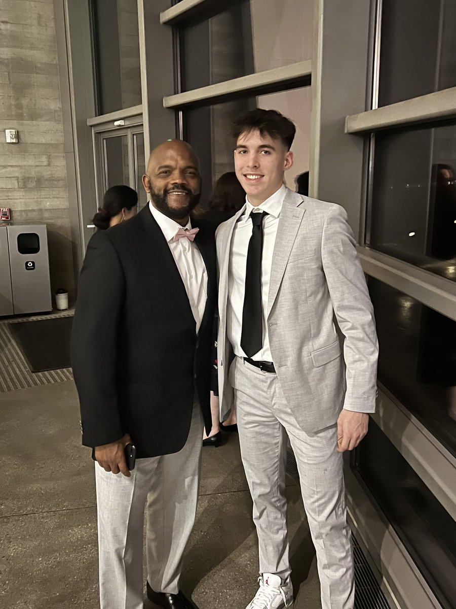 uttylermbb's tweet photo. @CoachLWilson got to catch up with new Patriot signee @mikeloftinn at his fathers Joe Loftins retirement at Wasatch Academy! 

Congratulations Joe Loftin on your 32 years of service at Wasatch Academy! We wish you nothing but the best!!

#WE https://t.co/FuztwkjLjm