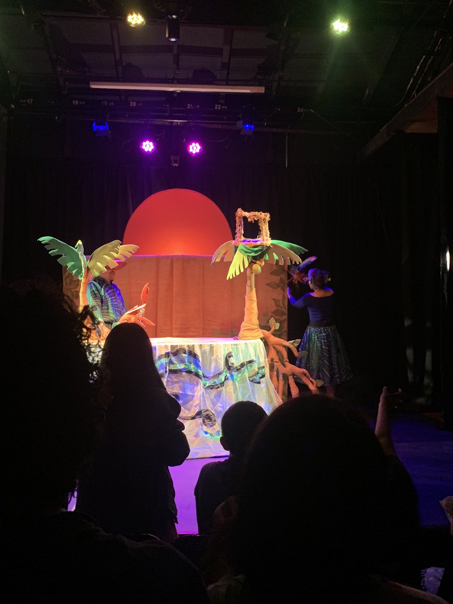 CASATITERES's tweet photo. Obra: “El Muchaspatas” aquí en nuestro festival internacional de títeres 🦀 🏝 https://t.co/Hel8LMRa9I