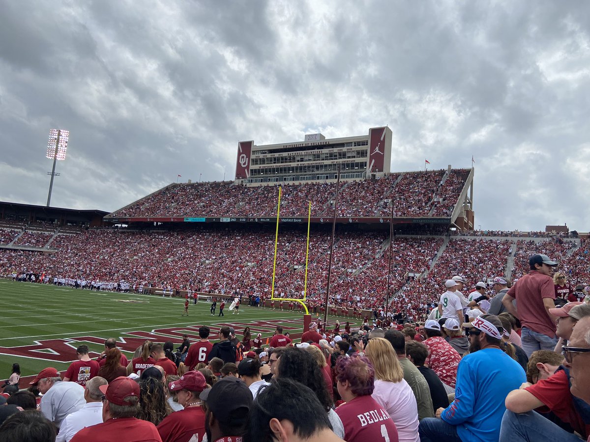 BillyMac2017's tweet photo. 2022 OU SOONERS Football Spring Game! (75,360 Attendance Announced and it sure looked Close to that) Yes Today was April 23rd and the Spring Game, but it sure looked and felt like September and a Regular Season Game! - BOOMER! SOONER! 🏈 #OUFootballSpringGame #PackThePalace https://t.co/1E8QoxO2kj