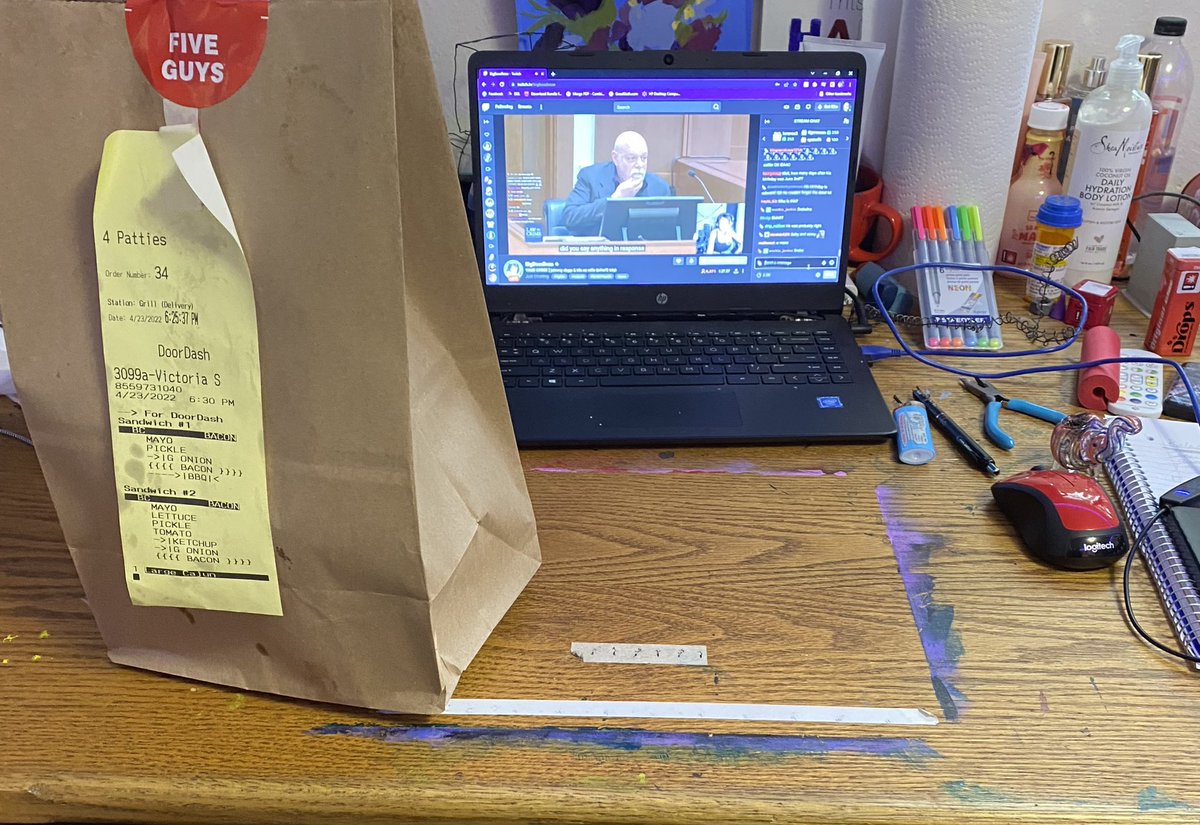 Got some doordash with <a href="/TheBlackKeyMB/">The BlackKey Motherboard He/They ✊🏿🖤🏳️‍⚧️🏳️‍🌈</a>  thanks to <a href="/bigbossboze/">♡</a> loving the stream today