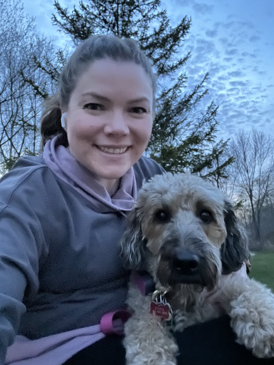 MiMiHogan's tweet photo. Last minute change of plans leads to hanging out at the park with my favorite hostage #fiona #birthdaygirl #hernotme https://t.co/Elwk6il1lk