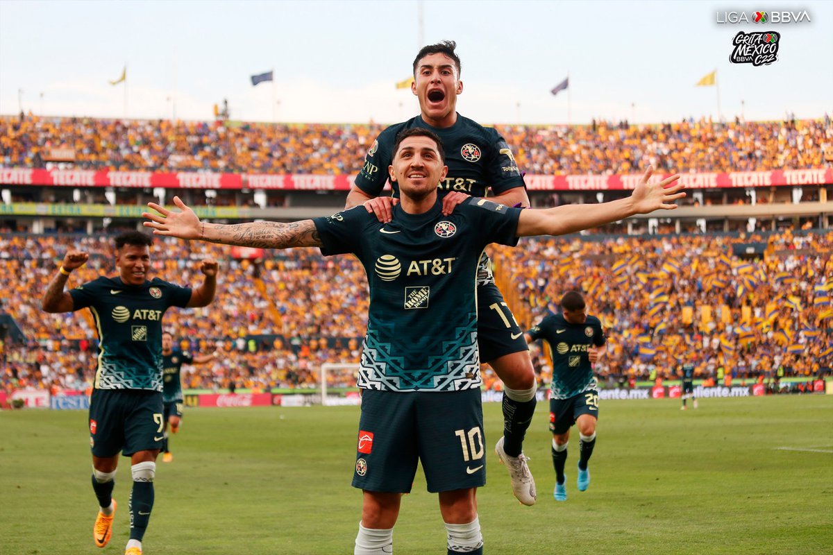 DanielHT79's tweet photo. América sigue en plan grande y suma otro triunfo importante, ahora su víctima fueron los Tigres en el Volcán.

》El gran trabajo de Fernando Ortiz está muy infravalorado
》Diego Valdés con gran peso en el esquema 
》Viñas no se cansó de pelear el balón, gran partido del uruguayo https://t.co/KCOoh2pXni
