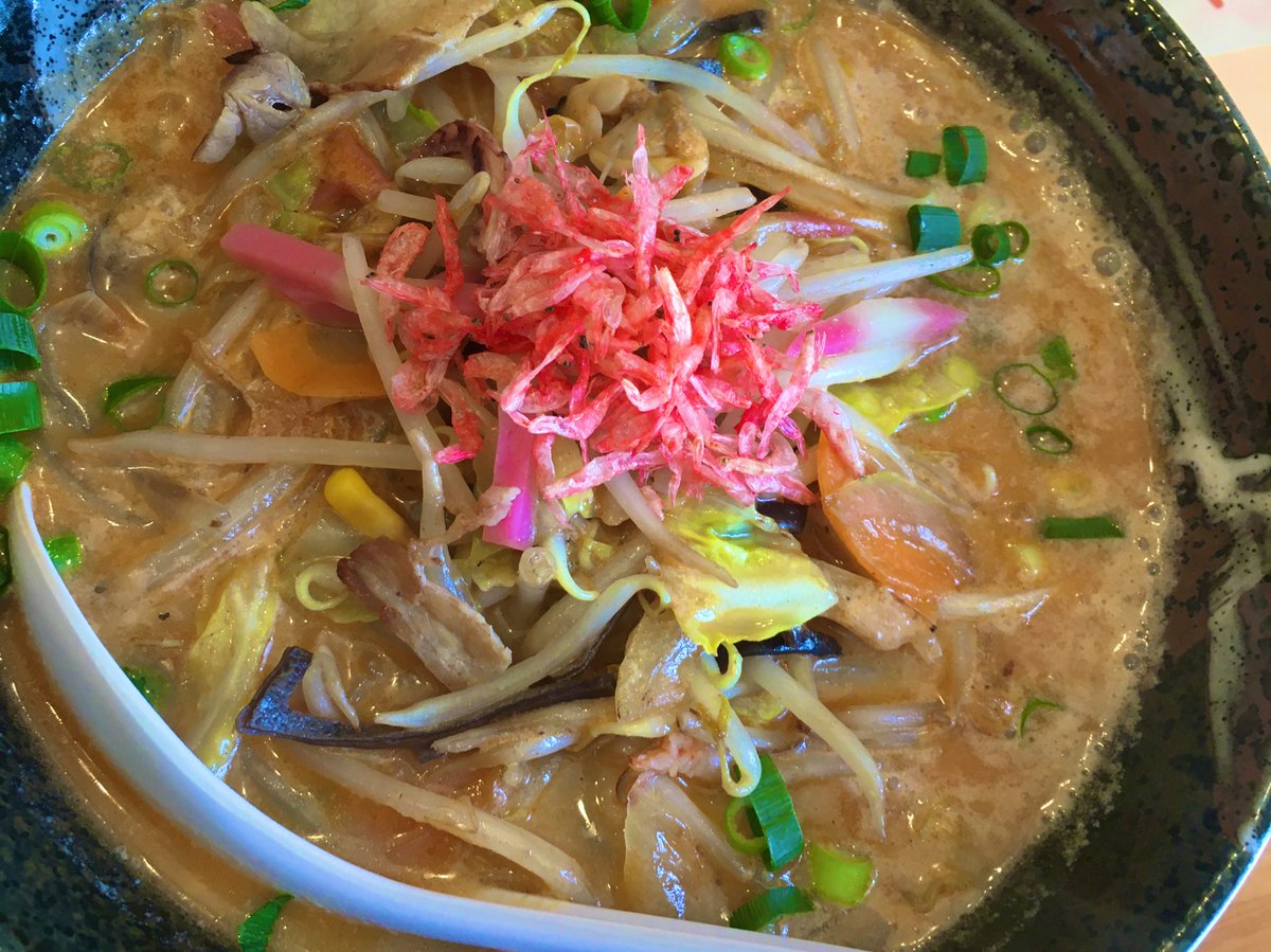 chantegata's tweet photo. 本日は昼営業スタートしました❗️
来週から雨☔️がちらほら降りそうな予報ですね😣
桜散ってきますが、見るならお早めに！ですね👍

という事で、本日はいつも通りの営業時間です！💪よろしくお願い致します^ ^ https://t.co/P0X6ptDwhY