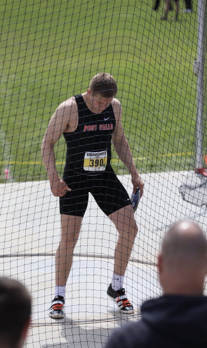 _trevor_joe's tweet photo. Came out with another PR today in discus with a 147,2! I took 2nd! Had fun competing in Bishop Kelley this weekend! https://t.co/81U3ncZ9Sc