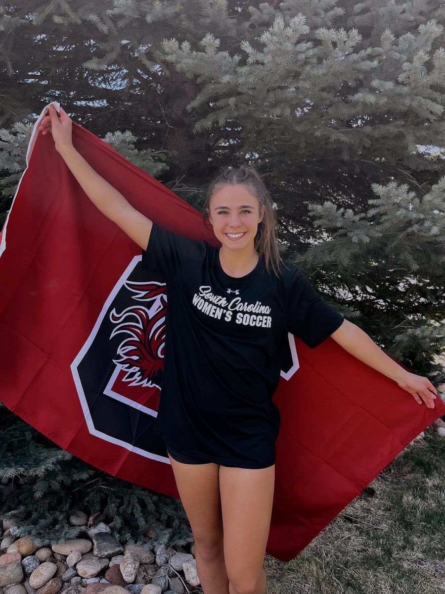 So excited to announce my commitment to the University of South Carolina! Thank you to everyone who has helped me along the way. Go Gamecocks! 🤙🏼 <a href="/GamecockWSoccer/">South Carolina Women’s Soccer</a>