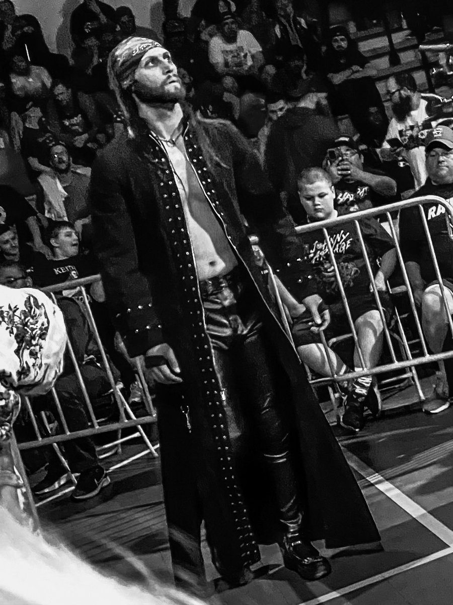 gorjessmoments's tweet image. everything about the return of @LS_Youngblood was perfect 💀💀@newwrestling1 #SpringSlam