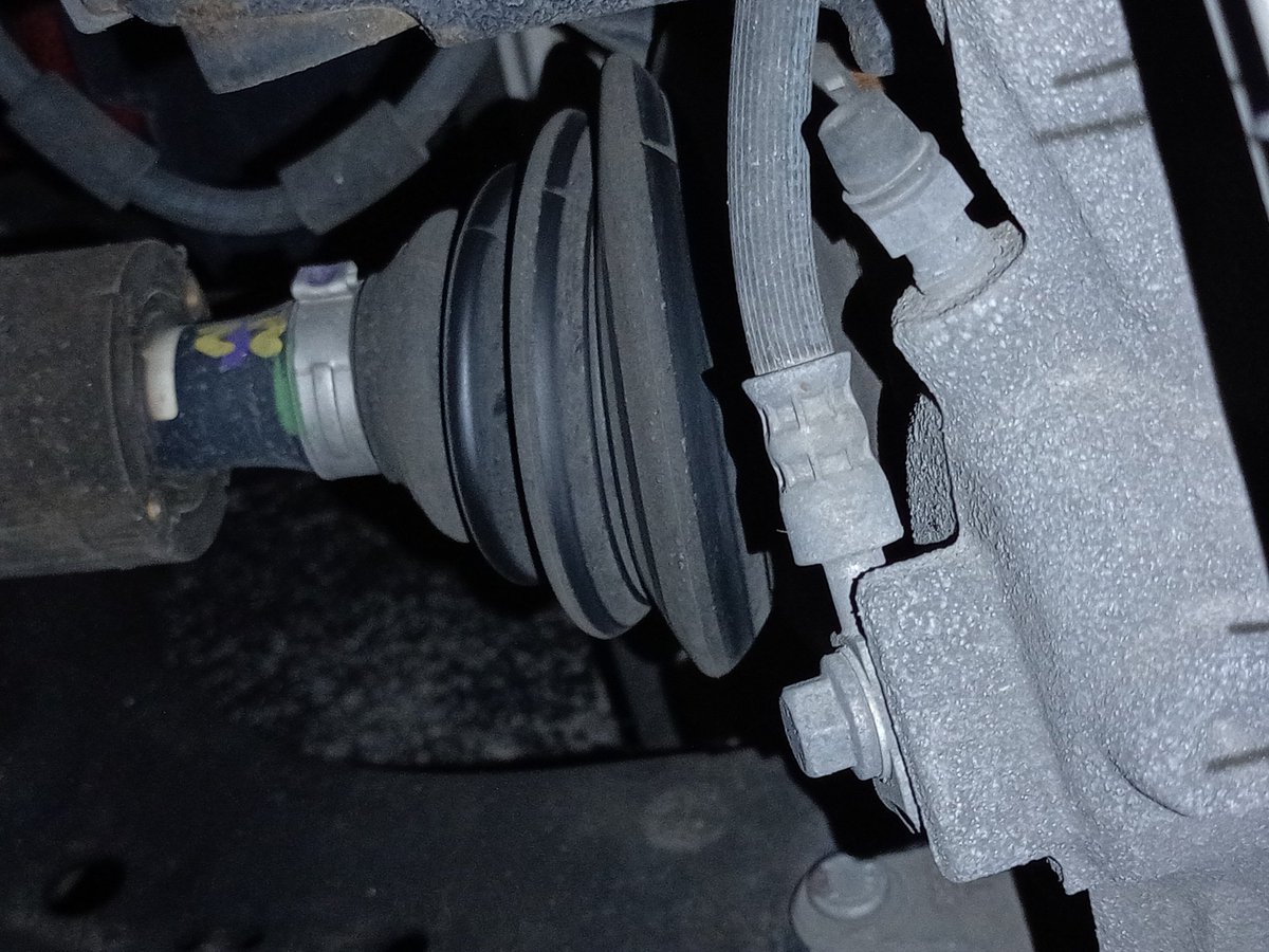 jms334t44's tweet image. What do you think of this cv boot? #cvboot #cars #carfix #mechanics #carmechanics #suspension