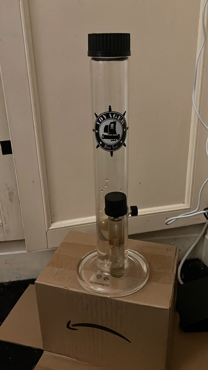 SAMcCann1's tweet photo. My new “Glass-On-The-Go” piece, the Black Leaf “Voyager” made from borosilicate glass. For when you want to be as conspicuous as a Pride March in Dubai whilst getting tw@ed. will post after a couple of bowls with an opinion. It might not be my opinion, but nonetheless 🥴 https://t.co/fv7GAPchoB