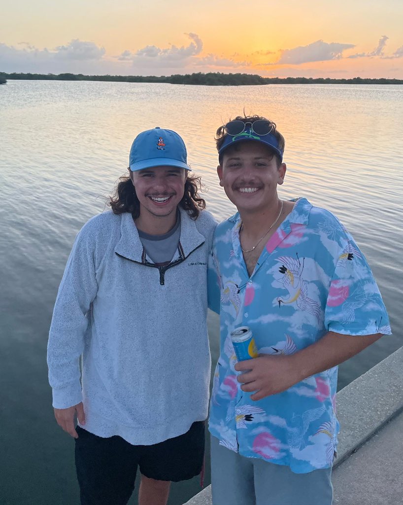 barzmac tweet picture