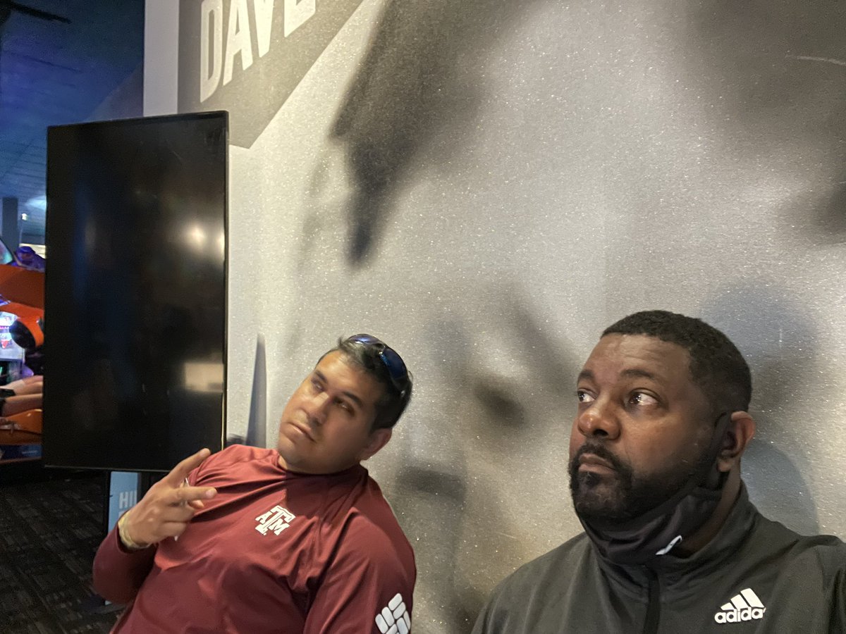 ProskillsTalley's tweet photo. D&amp;B experience at its finest…
@ADELITETX @Tallnewbe https://t.co/c3QtK5suoa
