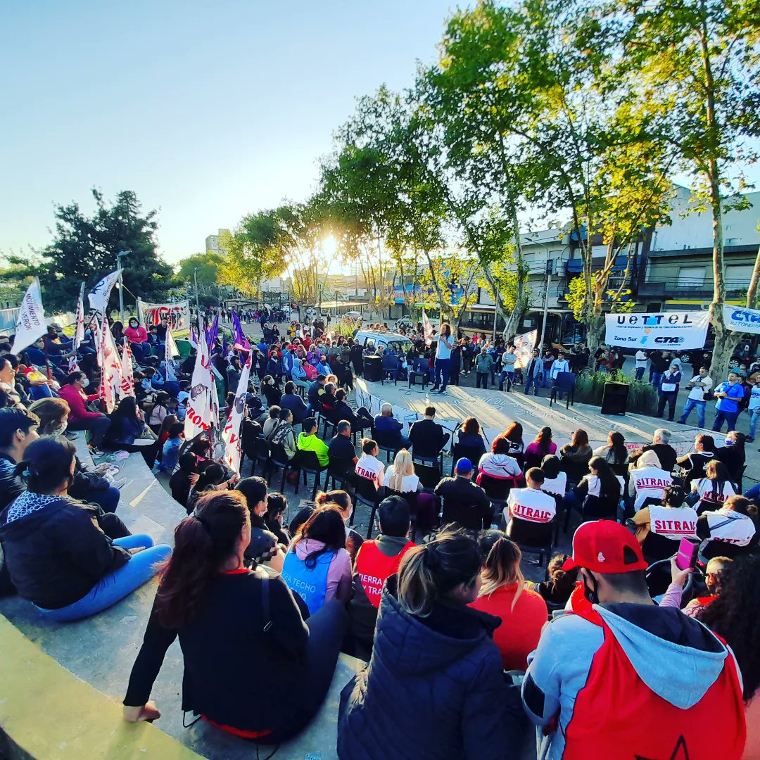 CTAABuenosAires's tweet photo. 👐🏼 #PlenarioMultiSectorial de trabajadoras y trabajadores del sector privado en #FlorencioVarela https://t.co/CNkACl0GDr