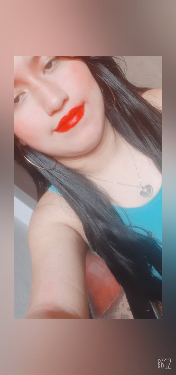 Nicol_2002_2005's tweet photo. 🥰❤️🥺 Vayan a ver provenza de la reina @karolg qué salió está roomba cómo dice ella ella siempre divina la amo 🥰❤️🥺 https://t.co/ha2mylg5KG