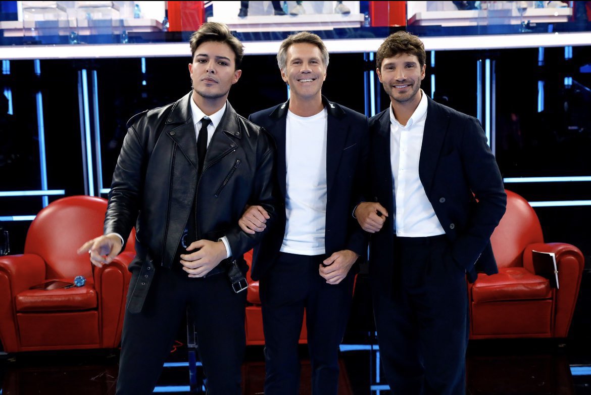 milly_955's tweet photo. Grazie, anche stasera avete dimostrato di non capire un cazzo. #amici21 https://t.co/5b6pJ7knlz