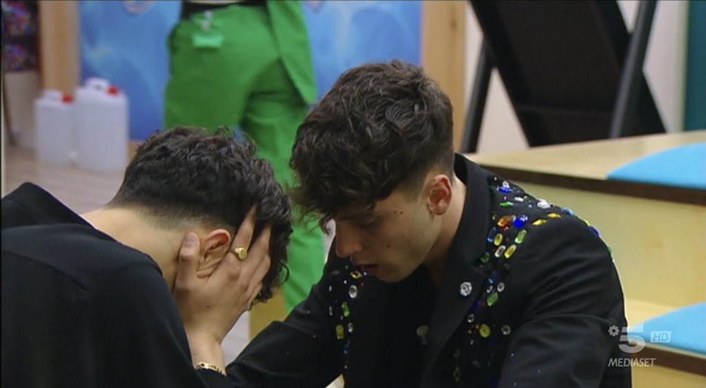 ilomiloac's tweet photo. Nunzio più disperato di Luca stesso per la sua eliminazione, io sto morendo #Amici21 https://t.co/1YSwvDFJ1T