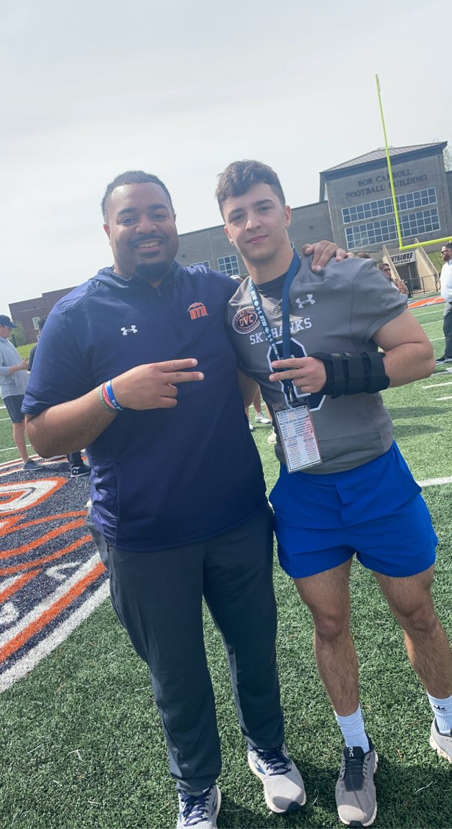 Had a great time <a href="/UTM_FOOTBALL/">UT Martin Football</a> Junior Day! Thank you for having me down! <a href="/Coach_Jay53/">Justin Robinson</a>