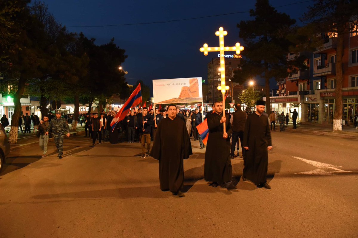 NatellaDan's tweet photo. Traditional torchlight procession in #Stepanakert #Artsakh #ArmenianGenocide #NeverAgain https://t.co/yKvcpSrACx
