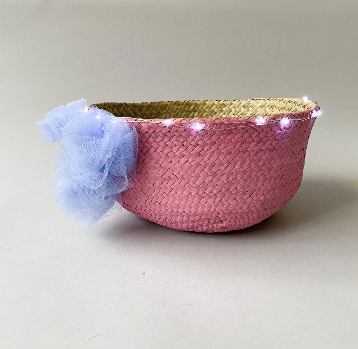 #الحب_الاجتماعي_المطور #ليله_23 
هدايا وتوزيعات واكثر كور اكريلك لتوزيعات العيد مع شريطة مجاناً ممكن طلب السلة او بدون سلة للطلب من متجرنا bougagift.com او من ذا شفز @TheChefz_  #الرياض