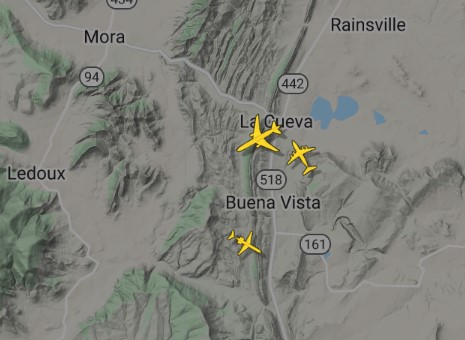 JamesSn60066119's tweet photo. #CalfCanyonFire Lots of aerial activity right now... https://t.co/mCIdOCkQnh