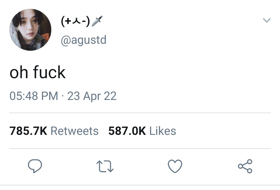 nyooniepie's tweet photo. nsfw 🔞 au where rapper agustd who is widely seen as "tough" also secretly posts nsfw pictures of himself in lingerie and such

he loves the idea of no one knowing it's him, pretty body hidden under baggy clothes only to show it off anonymously

but what if he mixes up his accs? https://t.co/vahnDlT0Jo