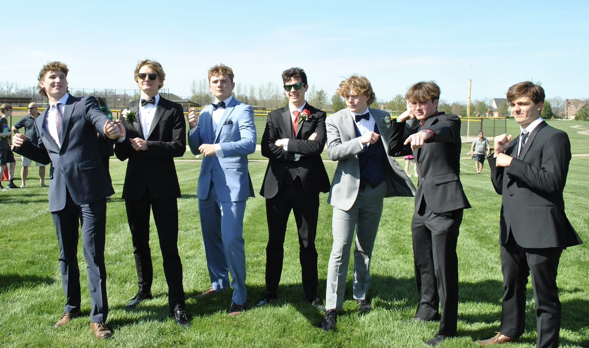 Senior lax bros cleaning up nice 💯 #saucy