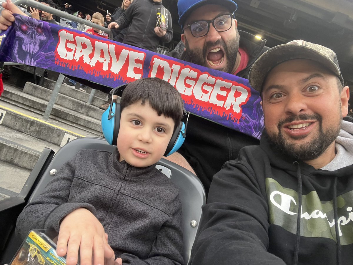 Nat Candido tweet media