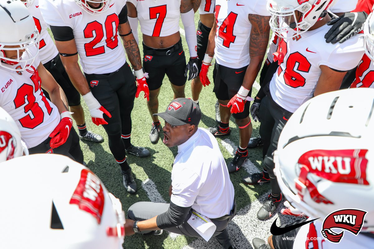 WKUSportsPics's tweet photo. .@wkufootball finishes up #springball with its #RedvsWhite game.
#GoTops #JustWin #Grit #WIT #TopsTogether #TopsOnTop #SpringBall22
📸's : https://t.co/GaqCwQiruF https://t.co/DzcBKmydJO
