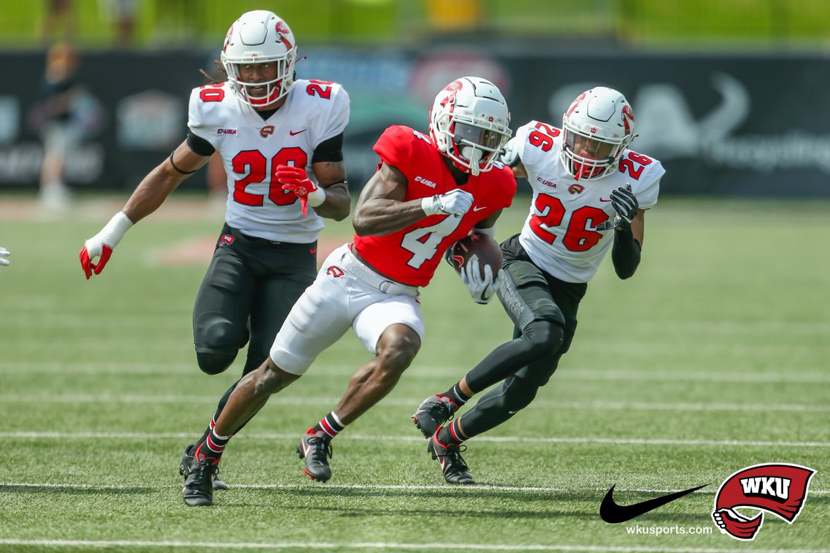 WKUSportsPics's tweet photo. .@wkufootball finishes up #springball with its #RedvsWhite game.
#GoTops #JustWin #Grit #WIT #TopsTogether #TopsOnTop #SpringBall22
📸's : https://t.co/GaqCwQiruF https://t.co/DzcBKmydJO