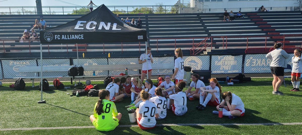 FCAECNL's tweet photo. Today's ECNL Ohio Valley Results vs Racing Louisville:

U13.   1-1 T
U14.   0-0 T
U15.   1-0 W
U16.   3-1 W
U17.    3-2 W
U19.    1-1 T https://t.co/xmwuWOJO8X