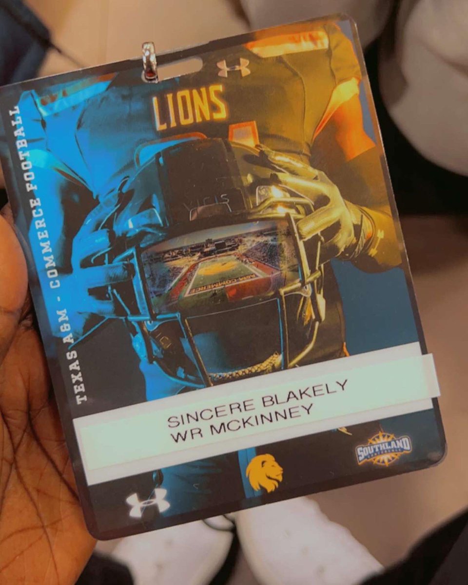 sincere_blakely's tweet photo. Thanks coach @kwilliamscoach  for the invite!! I had a great time 🏈‼️💪🏾 https://t.co/UBEBmWpE4X