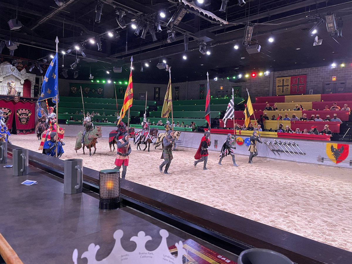 Miranda_Blu's tweet photo. We had so much fun at Medieval Times!! Totally brought out the kid in me! We sat in the best section and had the best knight! βοΈπ #MTFun https://t.co/h6u8PUdKjr
