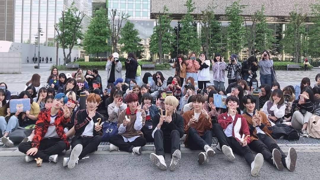 verivery_art's tweet photo. Happy From Now Day 🎉💜ครบรอบ 3ปีแล้ววว
#VERIVERY #베리베리
#FROMNOW #VERIABLE https://t.co/kGRUsSwHwl