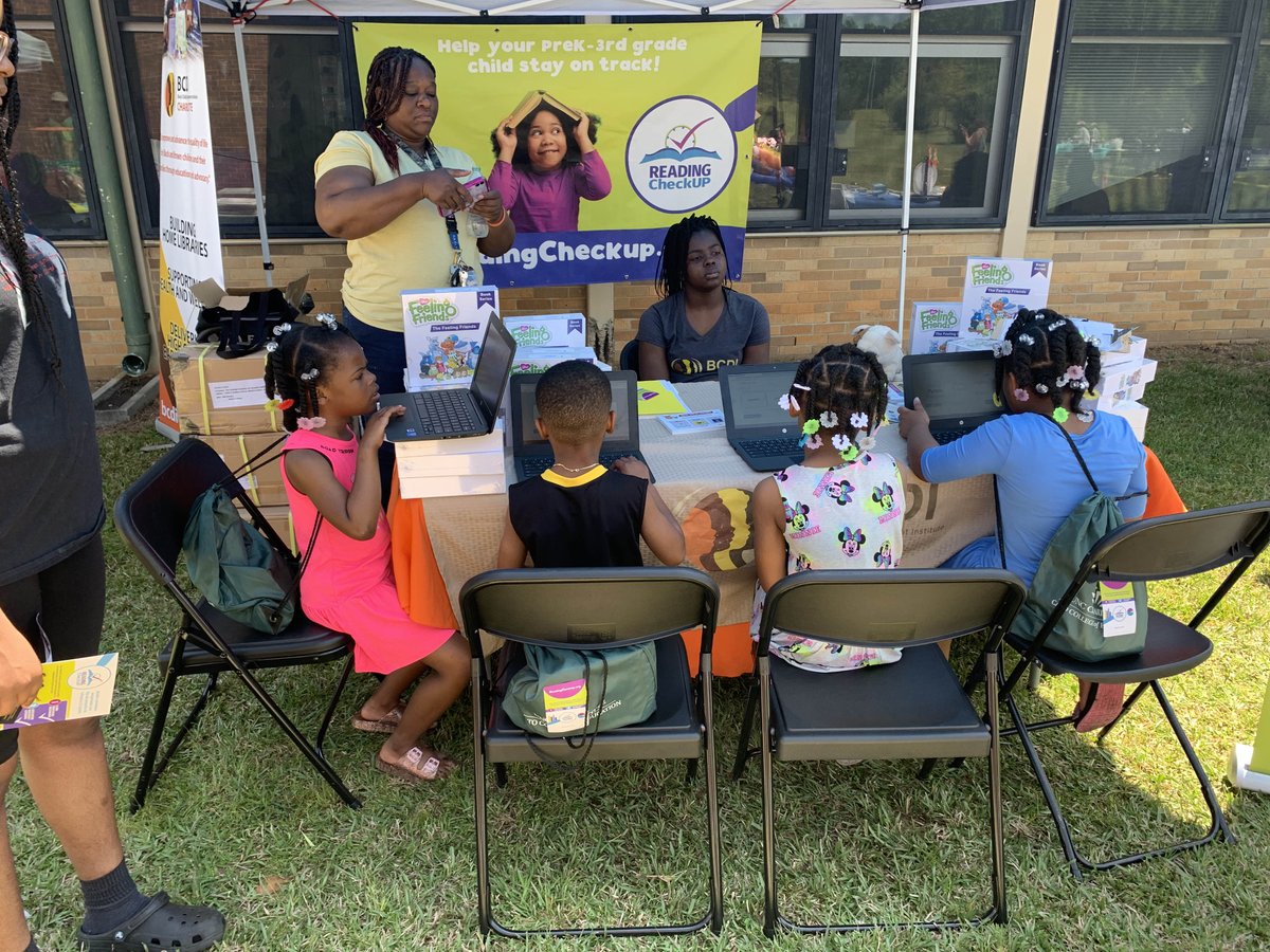 BCDICarolinas's tweet photo. We had a great time showing families at @NinerElementary how to get an individualized reading plan for their children. After getting a #readingcheckup the kiddos were introduced to the #FeelingFriends with @NBCDI @BAESystems! #TogetherWeWill! @ReadCLT @LOindividualize https://t.co/jFjMe3zIqB