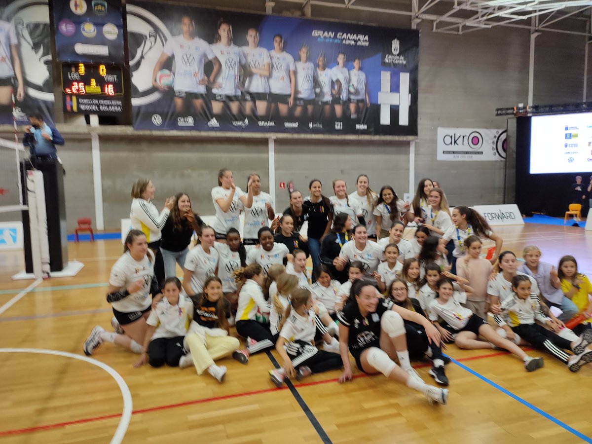 josete8877's tweet photo. ENHORABUENA tanto a @voleibolmadrid como @CBHeidelberg que logran 🎟️ a #LigaIberdrolaVB 2️⃣2️⃣-2️⃣3️⃣
#FaseFinalSF2 https://t.co/HYaSwabFGz