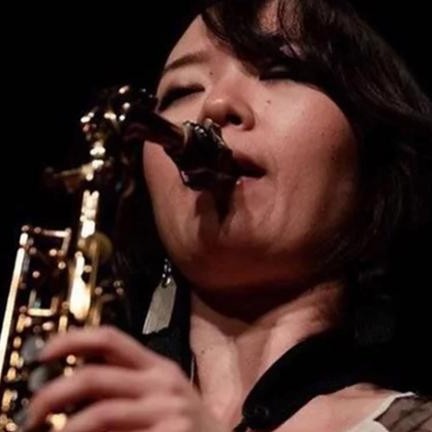 ArtLitLab's tweet photo. Join us tomorrow, Sunday 4/24, for the next installment of the New Music Series! Presenting saxophonist Mai Sugimoto, an active member of the Chicago jazz and improv scene.
Show begins at 5pm and is free!
https://t.co/zFxCByK3c5
#ArtLitLab #NewMusicSeries #saxophone #livemusic https://t.co/sF0m0QKnK8