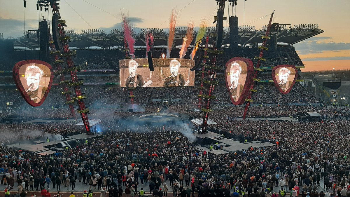 JamesDunny's tweet photo. What a show #edsheerandublin https://t.co/hpDTks0GXb